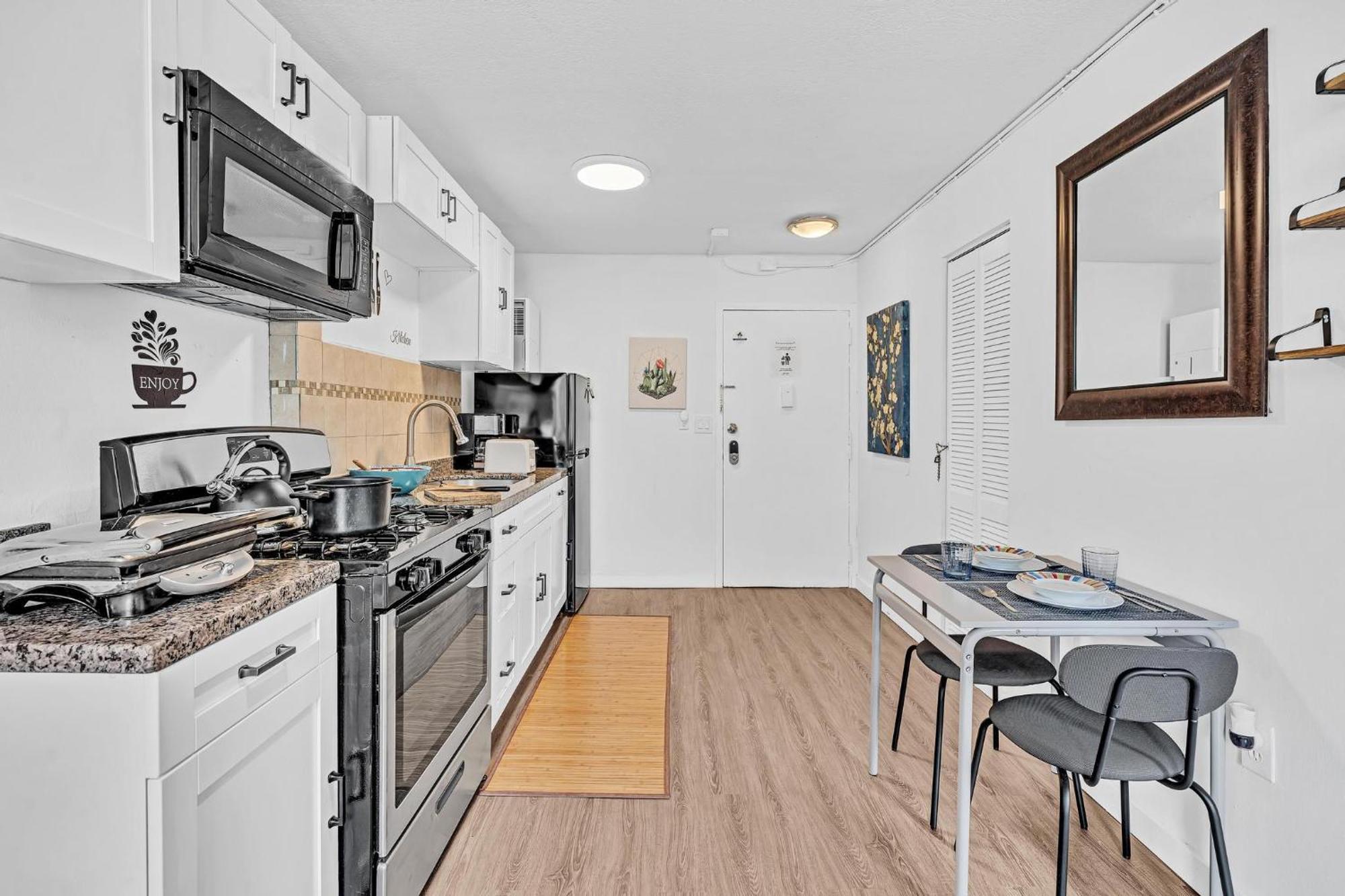1 Bedroom In The Best Location In South Beach ! Маями Бийч Екстериор снимка